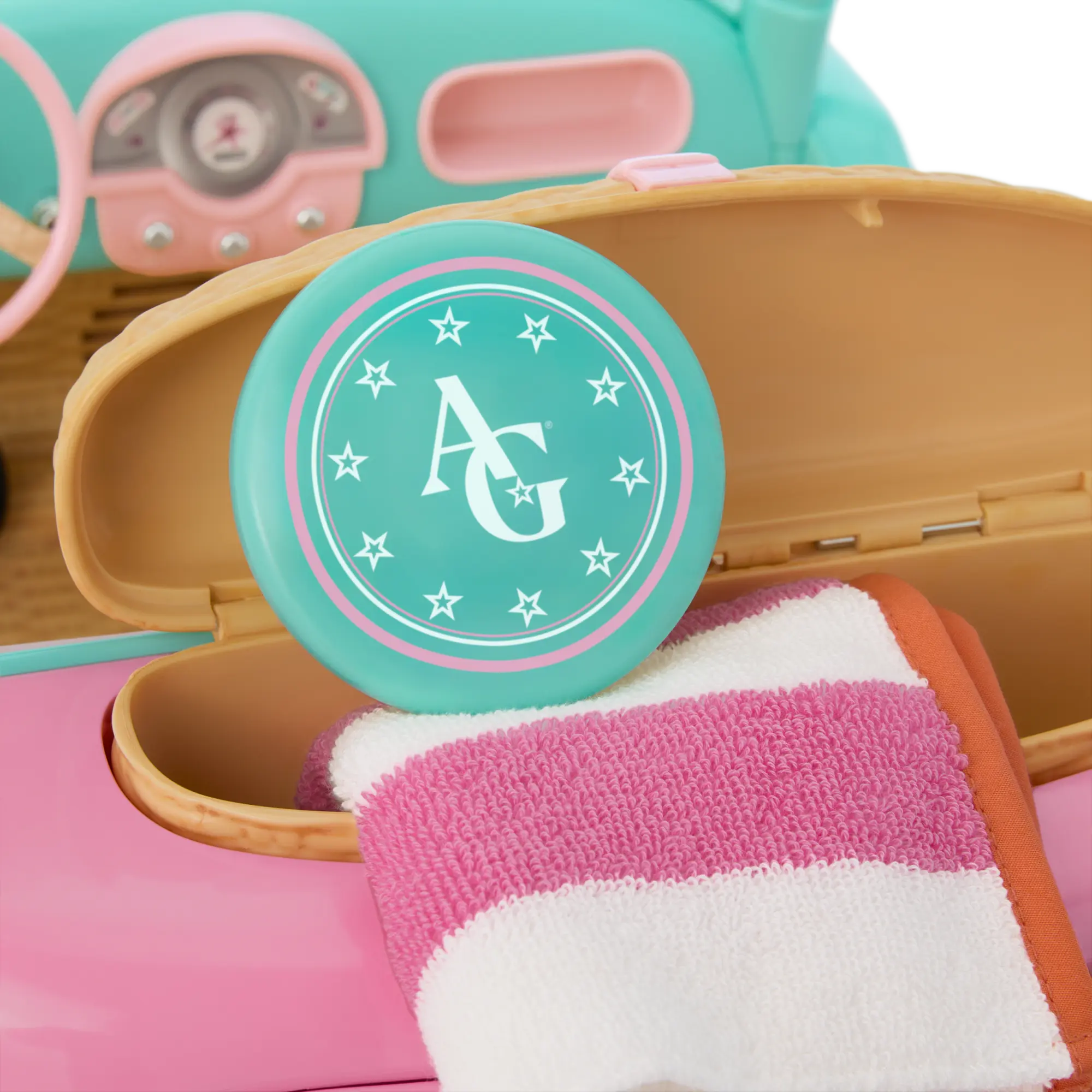 Raquel's Seaside Car For 18-Inch Dolls (Girl Of The Year 2026) - Image 12